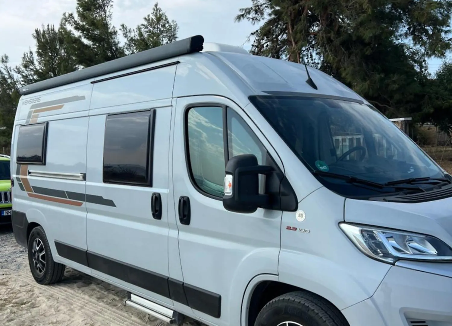 アパート Motorhome To Drive ネア・ローダ
